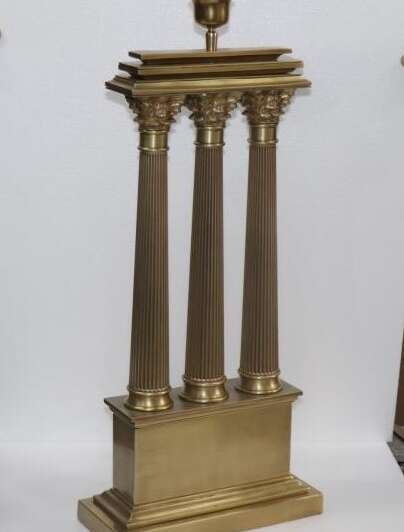 Table Lamp With Roman Pillar